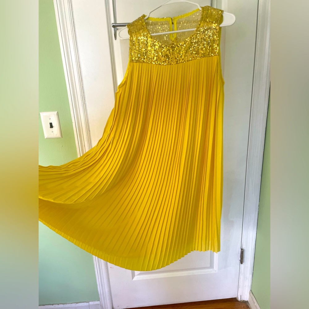 VINTAGE 60s 70s tent trapeze Yellow Pleated Dress with Sequin detail